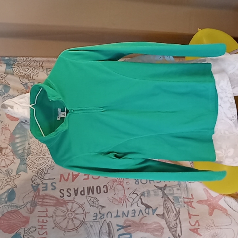 Women’s Old Navy. L. Zip up fleece pullover. Green